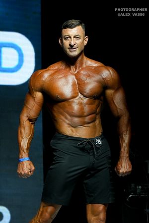 MEN'S PHYSIQUE МАСТЕРА +40